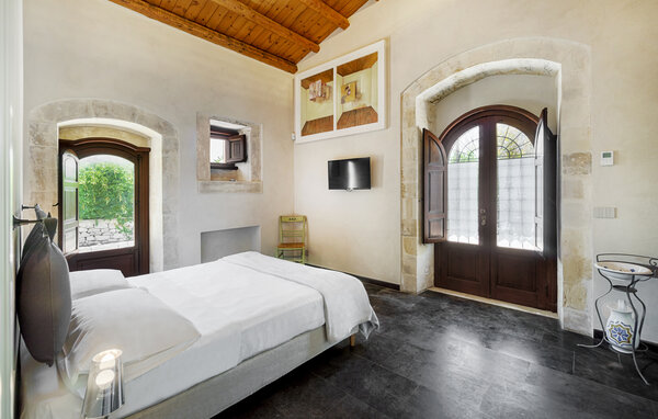Holiday Home - Ragusa Ibla , Italy - ISR904 602
