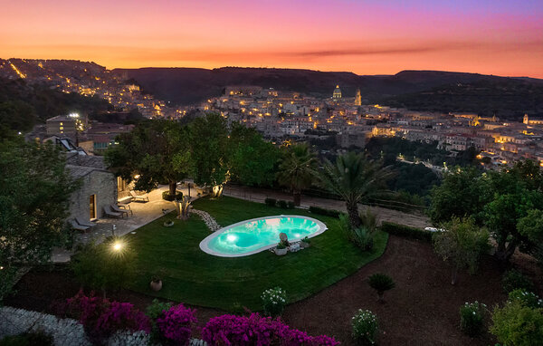 Holiday Home - Ragusa Ibla , Italy - ISR904 8