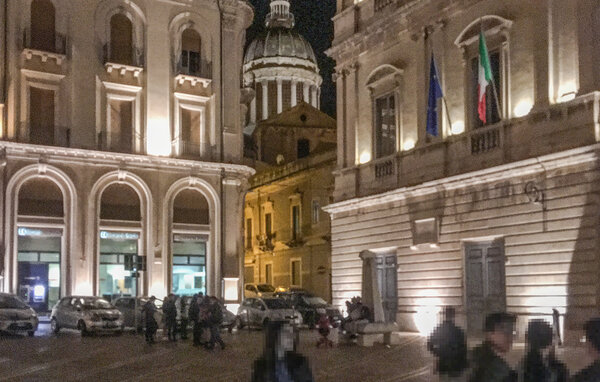 Apartamento - Comiso , Italia - ISR930 903