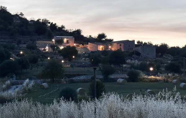 Holiday Home - Ragusa Ibla , Italy - ISR963 803