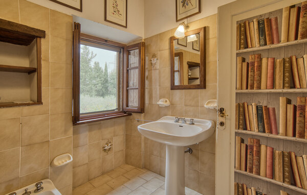 Holiday Home - Monte San Savino , Italy - ITA013 704