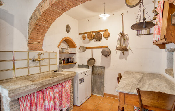Holiday Home - Monte San Savino , Italy - ITA013 403