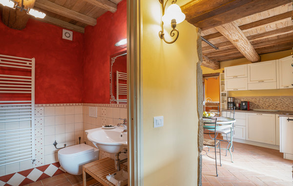 Apartament - Castel Focognano , Wlochy - ITA034 501