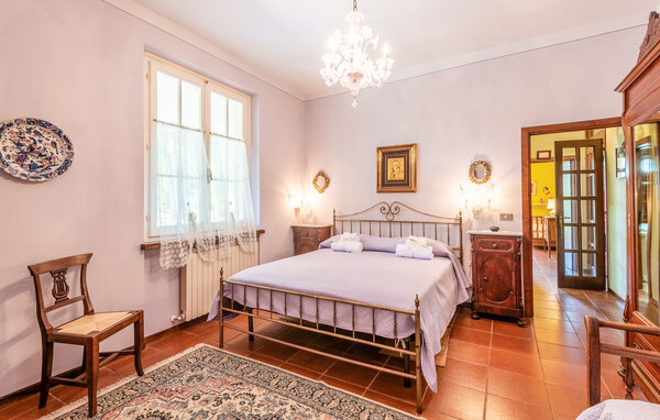 Holiday Home - Monte San Savino , Italy - ITA102 603