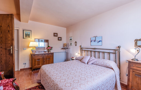 Holiday Home - Monte San Savino , Italy - ITA102 608