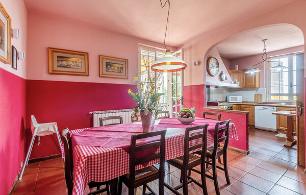 Holiday Home - Monte San Savino , Italy - ITA102 401