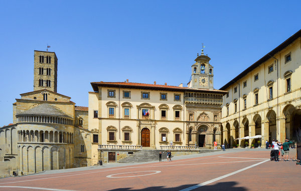 Domy wakacyjne - Castiglion Fiorentino , Wlochy - ITA989 901