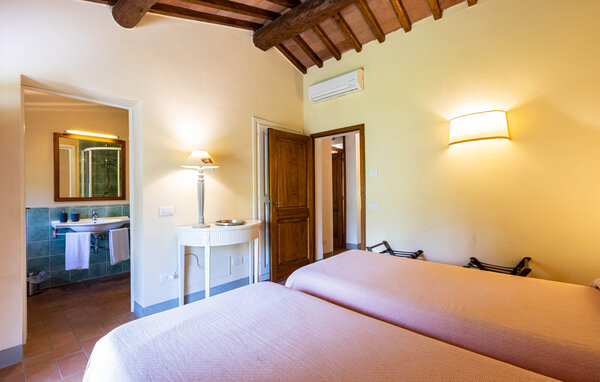 Holiday Home - San Donato in Poggio , Italy - ITC224 608