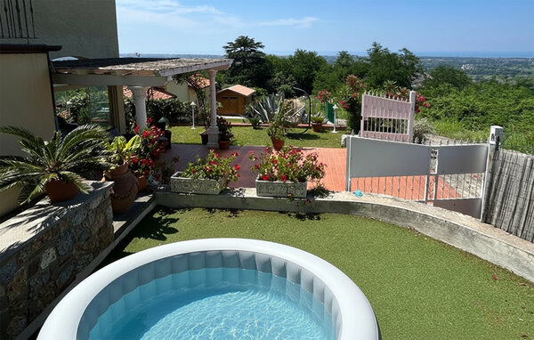 Holiday Home - Camaiore , Italy - ITD065 2