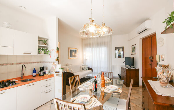 Appartamento - Marina di Massa , Italia - ITD074 401