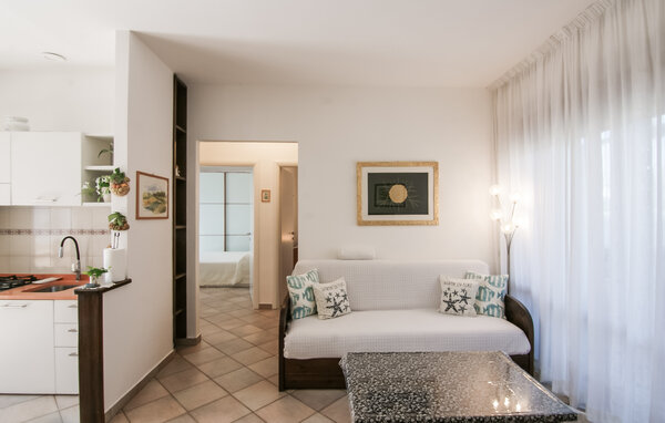 Appartamento - Marina di Massa , Italia - ITD074 301