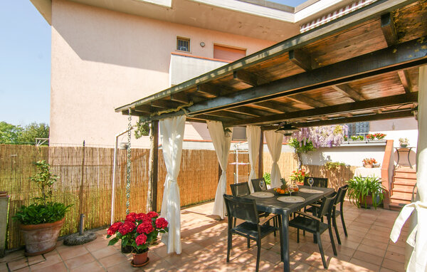 Appartamento - Marina di Massa , Italia - ITD074 102