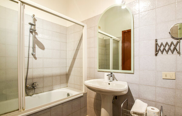 Vakantiehuis - Viareggio , Italië - ITD085 703
