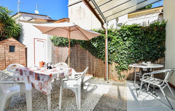 Vakantiehuis - Viareggio , Italië - ITD085 9