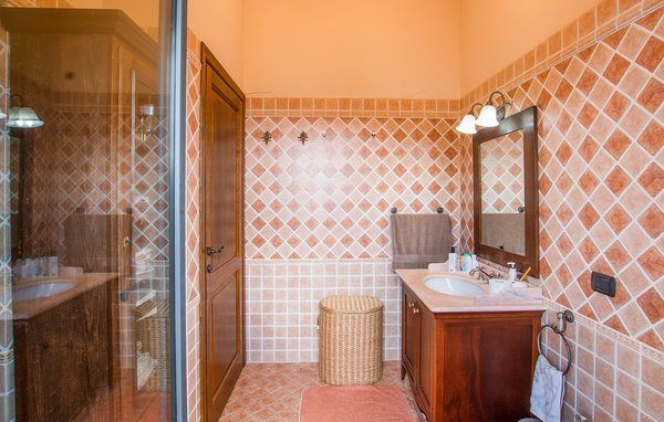 Domy wakacyjne - Comeana , Wlochy - ITF095 701