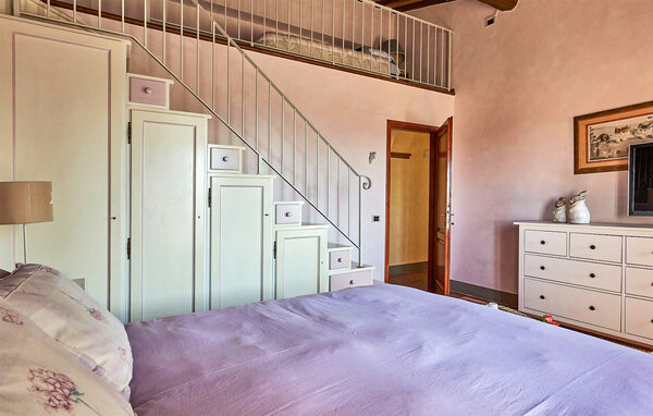Holiday Home - Capraia e Limite , Italy - ITF365 604