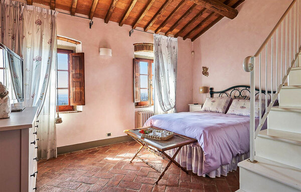 Holiday Home - Capraia e Limite , Italy - ITF365 605