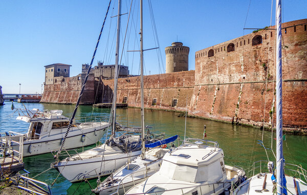 Apartament - Livorno , Wlochy - ITK010 901