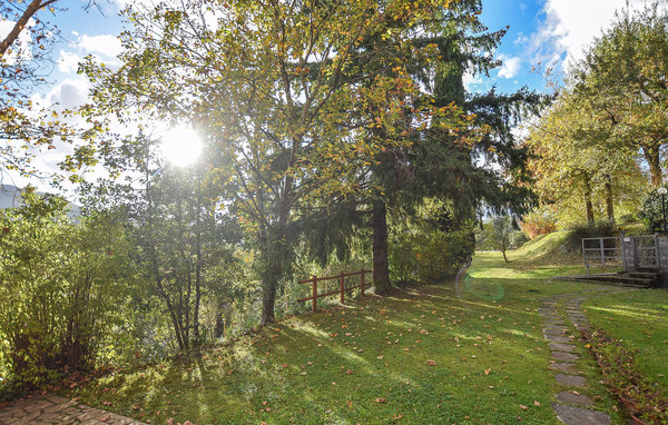 Apartment - Barga , Italy - ITL001 801