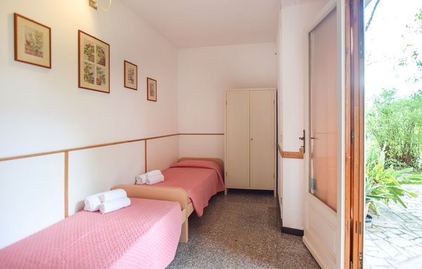 Apartment - Barga , Italy - ITL001 603