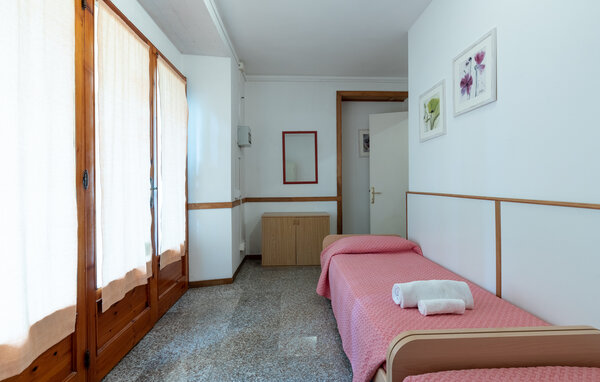Lejlighed - Barga , Italien - ITL001 7