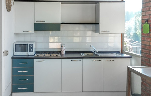 Apartment - Barga , Italy - ITL001 402