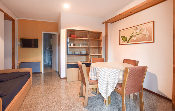 Apartment - Barga , Italy - ITL001 301