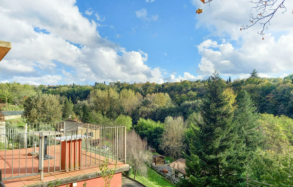 Apartment - Barga , Italy - ITL001 8