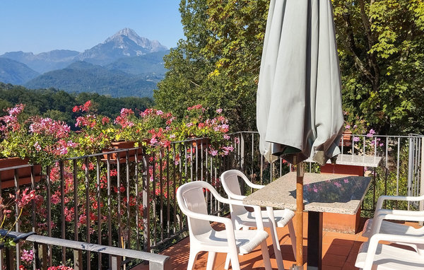 Apartment - Barga , Italy - ITL001 101