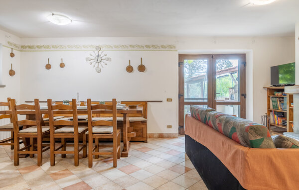 Domy wakacyjne - Fivizzano , Wlochy - ITL010 401