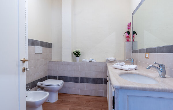 Casa vacanze - Capannori , Italia - ITL035 704