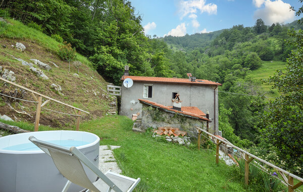 Casa vacanze - Palagnana , Italia - ITL046 6