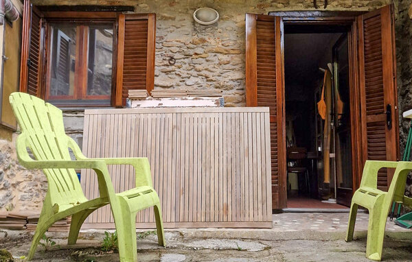 Holiday Home - Levigliani , Italy - ITL050 102