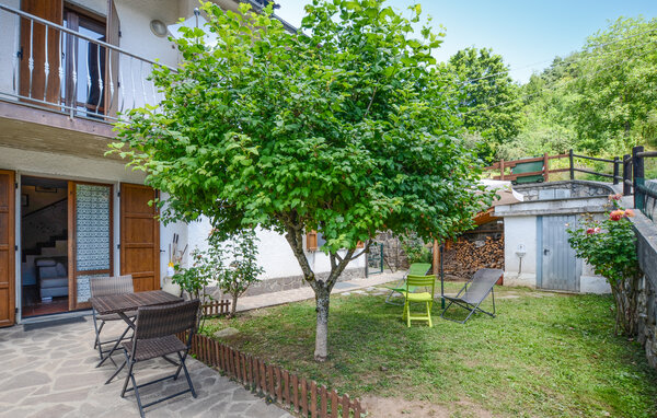 Vakantiehuis - Careggine , Italië - ITL052 1