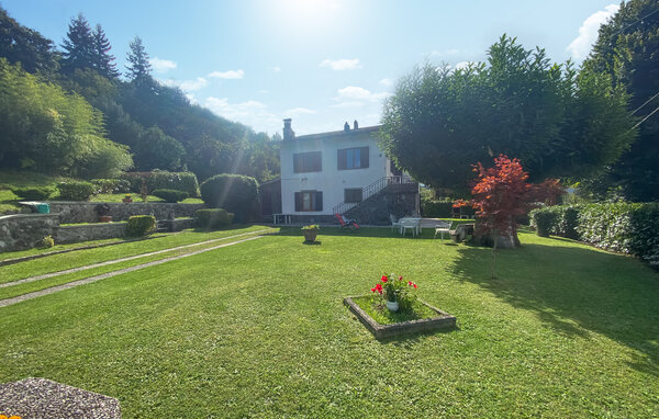 Feriehus - Livignano , Italia - ITL055 101