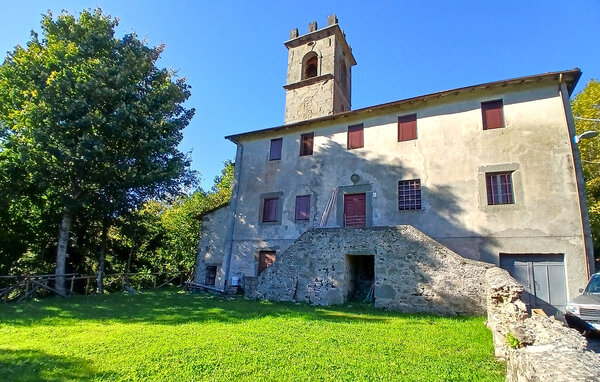 Holiday Home - Pescaglia , Italy - ITL060 81