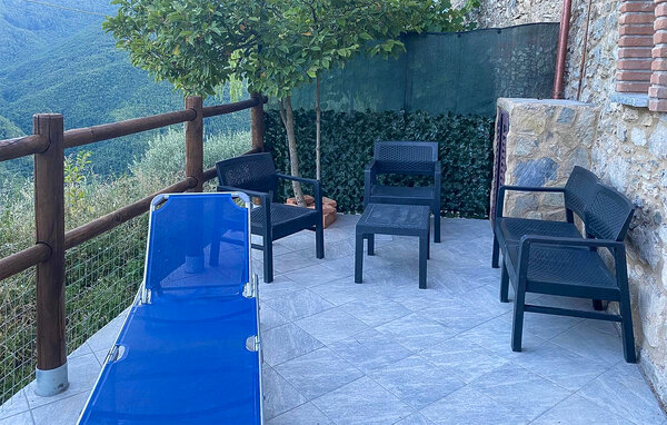 Holiday Home - Castelnuovo di Garfagnana , Italy - ITL061 101