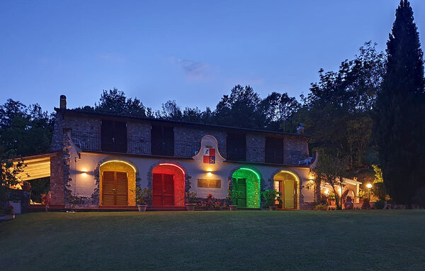 Casa vacanze - Pescaglia , Italia - ITL062 81