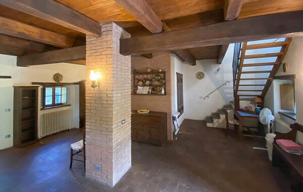 Holiday Home - Villa Collemandina , Italy - ITL063 801