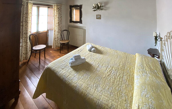 Holiday Home - Villa Collemandina , Italy - ITL063 601