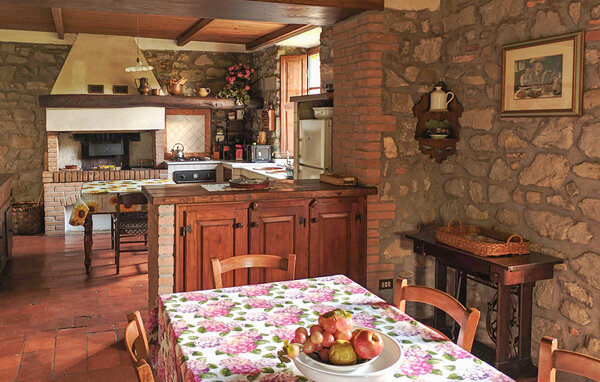 Holiday Home - Villa Collemandina , Italy - ITL064 5