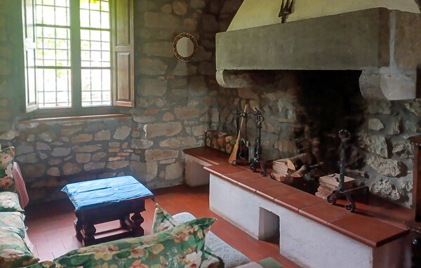 Holiday Home - Villa Collemandina , Italy - ITL064 4