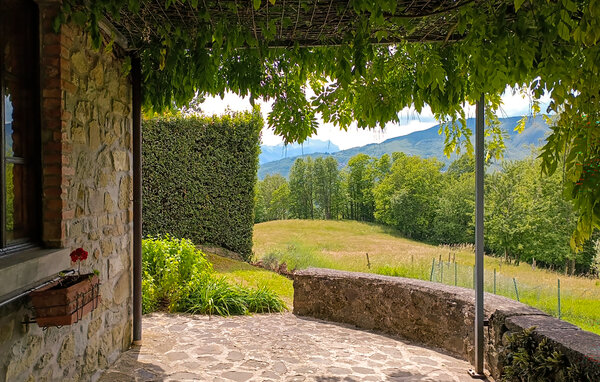 Holiday Home - Villa Collemandina , Italy - ITL064 101