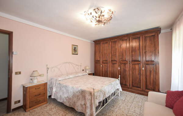 Holiday Home - Fabbriche di Vallico , Italy - ITL065 601