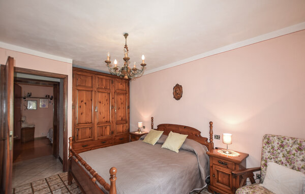 Holiday Home - Fabbriche di Vallico , Italy - ITL065 604