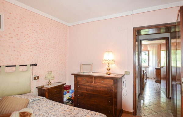 Holiday Home - Fabbriche di Vallico , Italy - ITL065 605
