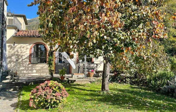 Domy wakacyjne - Barga , Wlochy - ITL066 2