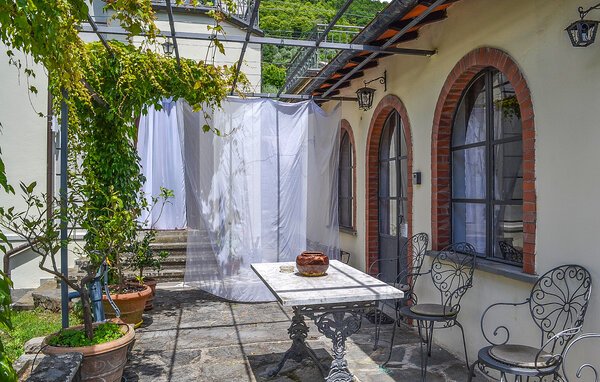 Domy wakacyjne - Barga , Wlochy - ITL066 101