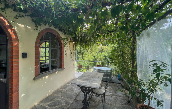 Domy wakacyjne - Barga , Wlochy - ITL066 102