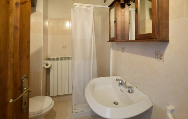 Holiday Home - Fabbriche di Vallico , Italy - ITL067 702